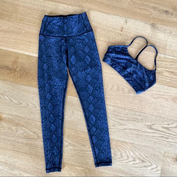 CHRLDR Snake Victory Sports Bra & High Waisted Leggings in Blue